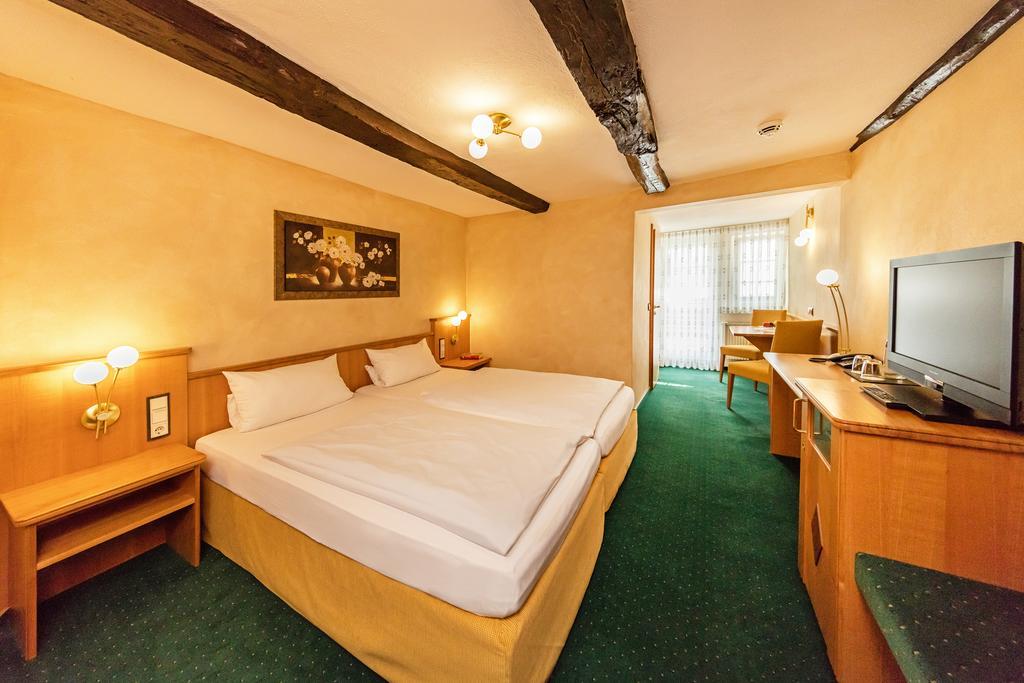 Landhotel Repetal อัทเทินดอร์น ภายนอก รูปภาพ